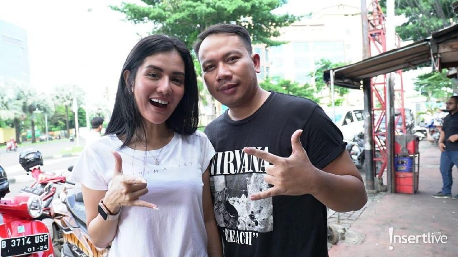 Ancaman dan Tipuan Vicky Prasetyo pada Anggia Chan Soal ancaman Vicky Prasetyo kepada Anggia Chan.