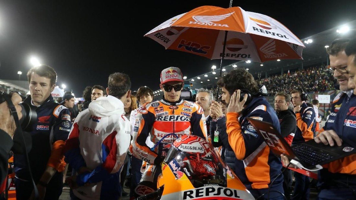 FOTO: Dovizioso Menangi Adu Balap Seru MotoGP Qatar 2019