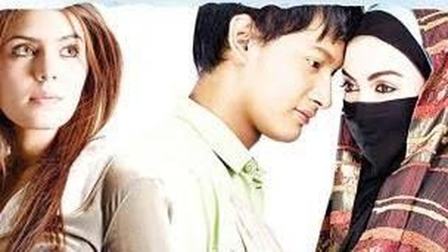 4. Ayat-ayat Cinta Berikut Daftar Film Indonesia Terlaris Hasil Adaptasi.