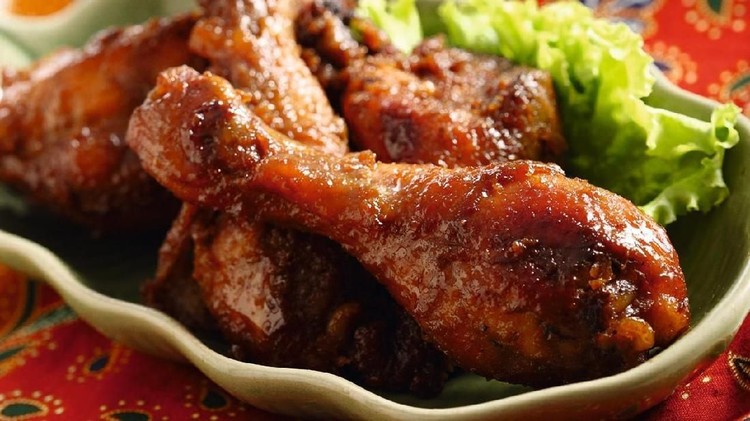 Menu ayam bakar bisa menjadi pilihan santapan di akhir pekan. Lebih spesial dan lezat lagi jika bumbunya rujak, Bunda. Yuk, intip resep lengkapnya berikut.