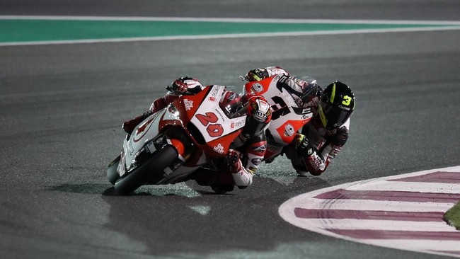 Pebalap Indonesia dari tim Idemitsu Honda Team Asia Dimas Ekky Pratama mengalami kecelakaan di latihan bebas ketiga Moto2 Prancis di Sirkuit Le Mans.