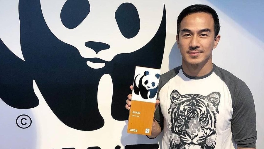Joe Taslim Kekayaan ragam flora dan fauna Indonesia merupakan anugerah yang harus dijaga.