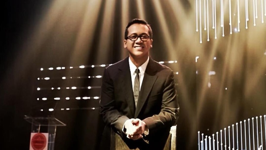 Andi Rianto Berikut kami sajikan lima arranger musik terbaik Indonesia versi Insertlive.