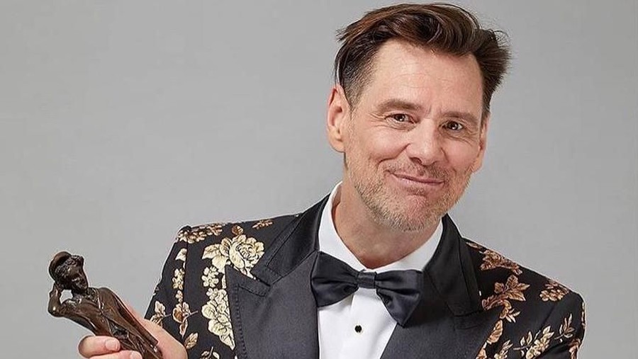 Jim Carrey Para aktor ini tak hanya terkenal tetapi juga kaya raya.