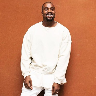 Tak Dipercaya Sudah Tajir Melintir,  Kanye West Rencana Ganti Nama