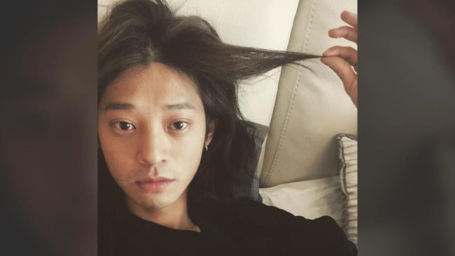 Bintang televisi Jung Joon Young menghadapi ancaman pidana penjara selama 7 tahun lebih jika kelak ia terbukti bersalah.