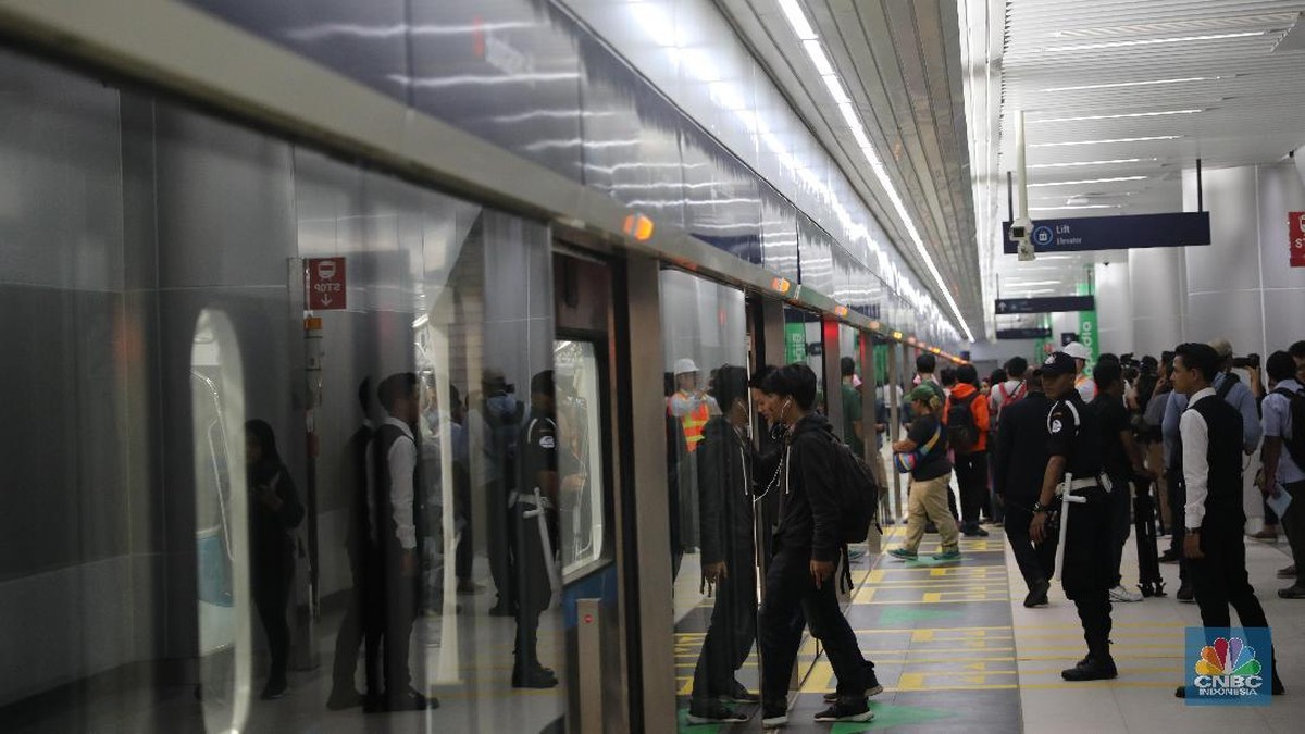 Modus Kuras Rekening Beredar di Sekitar MRT, Kenali Tandanya