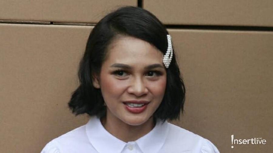 Andien mengaku masih bimbang untuk menambah momongan karena beberapa pertimbangan.