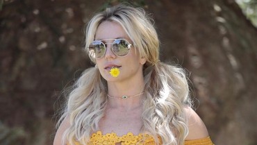 img-title Fans Heboh Isu Britney Spears Dipaksa Masuk Rehab