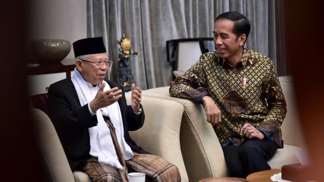 Jokowi dan Ma'ruf Amin bertemu di Istana Kepresidenan, Selasa (12/3). Pertemuan tersebut berlangsung tertutup.