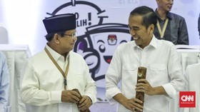 Jokowi di Balikpapan, Prabowo 'Duet' dengan AHY di Bandung
