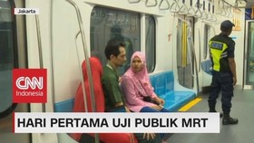 Hari Pertama Uji Publik MRT, Warga Antusias