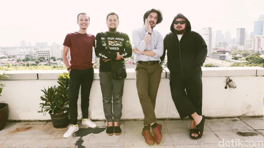 SORE Sore band saat sedang berkunjung ke kantor detikcom.