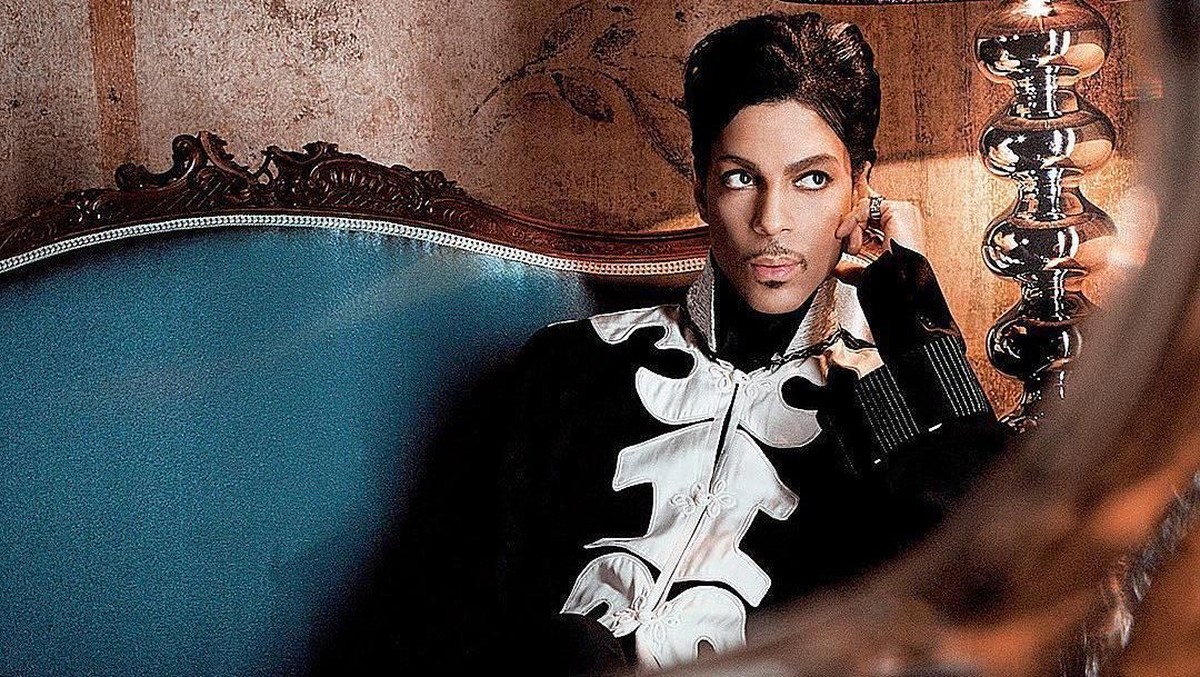 Sebelum tampil konser&comma; tujuh musisi Hollywood versi Insertlive berikut ini punya beberapa permintaan aneh dan sulit lho&period; Siapa saja ya&quest;