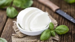 Tips Menyimpan Keju Mozzarella yang Baik agar Tak Cepat Mengeras