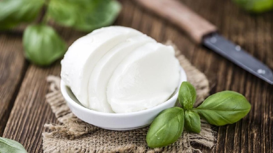 181146375 Buffalo mozzarella