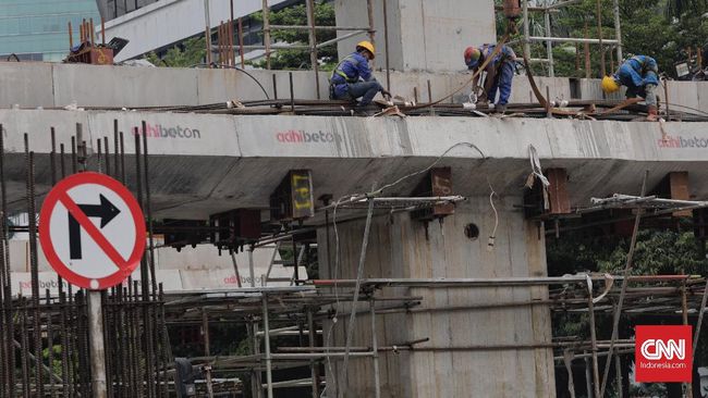 Jokowi-JK Tak Akan Tambah Proyek Strategis Nasional Tahun Ini Pergantian masa kabinet pemerintahan dan perubahan fokus pembangunan menjadi pertimbangan pemerintahan Jokowi-JK untuk tak menambah proyek strategis nasional.