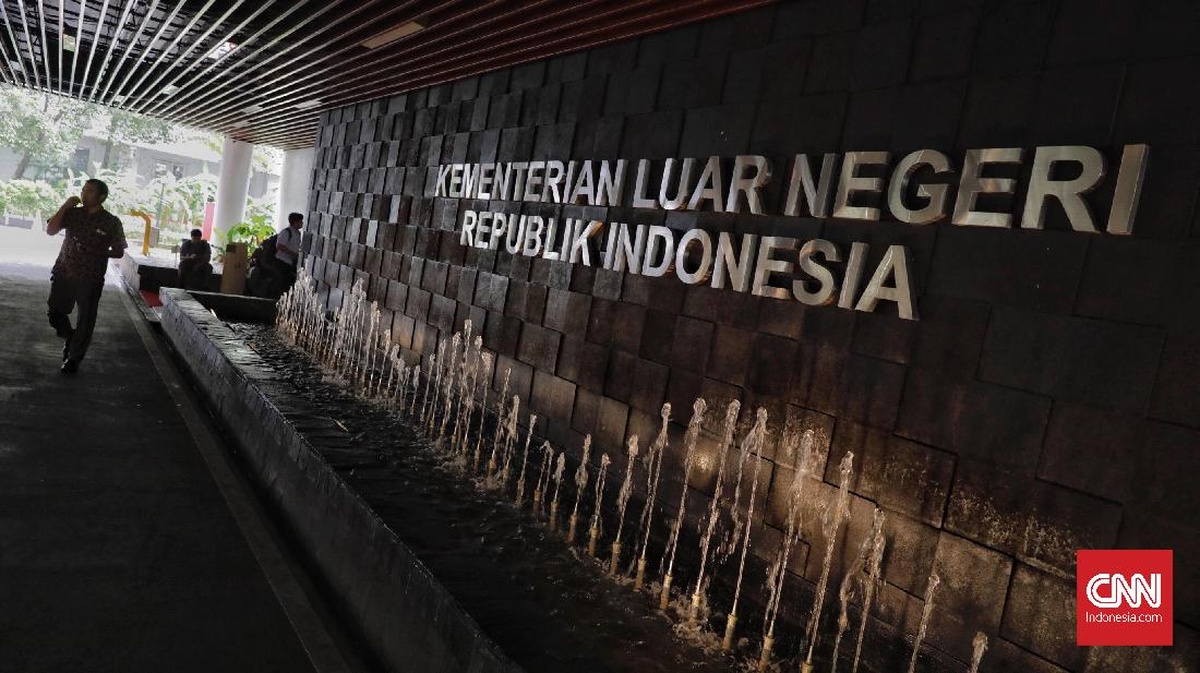 Dugaan WNI Jadi Tentara Bayaran Rusia hingga Banjir Nepal Disorot