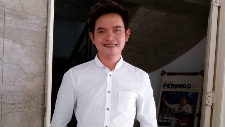 7 Artis Indonesia Ini Terjerat Kasus Penipuan Berprestasi di dunia hiburan, tujuh artis Indonesia versi Insertlive ini pernah terlibat dalam kasus penipuan. Duh! Siapa saja ya?