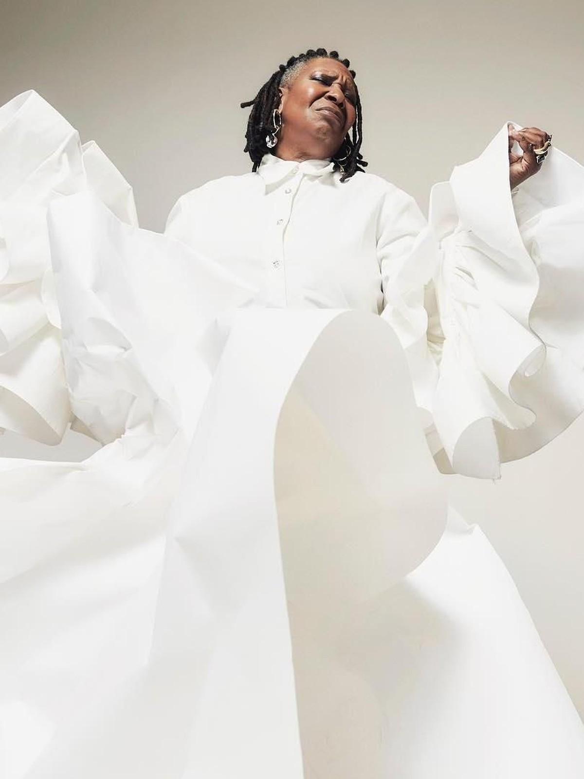 Penghargaan bergengsi Grammy&comma; Oscar&comma; Emmy dan Tony Awards &lpar;EGOT&rpar; Awards telah memunculkan banyak pemenang&period; Tujuh pegiat seni hebat ini sudah meraih keempatnya&period;