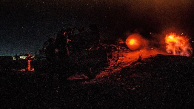Militer Israel mengeklaim berhasil membunuh komandan Hizbullah yang bertanggung jawab atas pendanaan kelompok tersebut dalam serangan udara di Suriah.