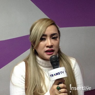 Reaksi Lia Ladysta Usai Dilaporkan Syahrini Soal Pak Haji