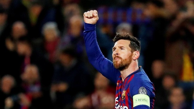Lionel Messi kini jadi favorit pemenang gelar top skor Liga Champions musim ini setelah mencetak dua gol ke gawang Olympique Lyon.