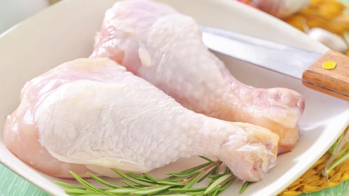 Biar Nggak Keracunan, Ayam Mentah yang Disimpan di Kulkas Bisa Bertahan Berapa Lama ya?
