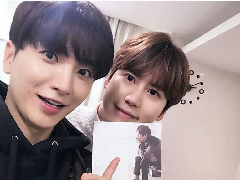 Dapat julukan sebagai Evil Maknae, Cho Kyuhyun memiliki beberapa fakta menarik lho. Insertizen pasti penasaran kan?