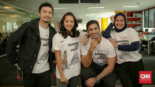 Bercerita tentang cinta kasih antara ibu dan anak, 'Kuambil Lagi Hatiku' turut meleburkan budaya Indonesia dan India. Bintangnya pun dari dua negara itu.