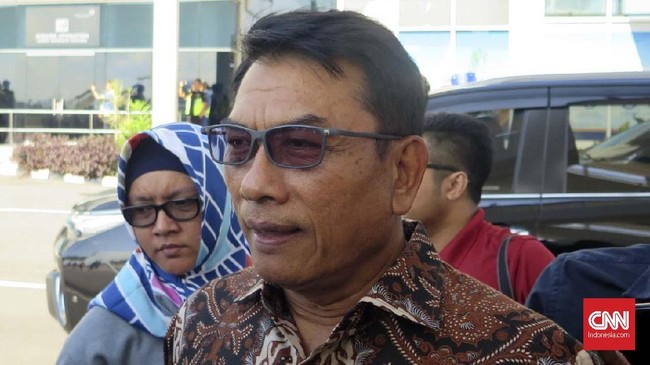 Moeldoko menyebut Bahar ingin membangun persepsi masyarakat bahwa kasus hukum yang menjerat dirinya itu seolah-olah karena campur tangan Jokowi.