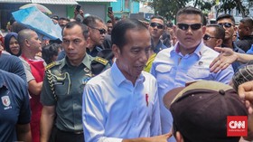 Jokowi Makin Rutin Blusukan Minta Maaf di Daerah, Istana Buka Suara