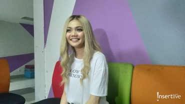 img-title Perang Komentar Rina Nose dengan Netizen, Siapa Menang?
