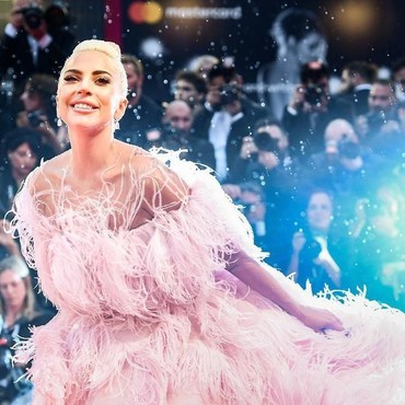 Benarkah Lady Gaga Penyebab Kandasnya Hubungan Bradley Cooper&Irina Shayk?