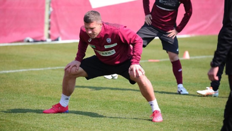 Lukas Podolski Main Sumo?