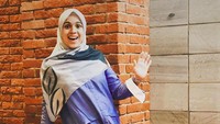 <p>Saat hamil, Nycta Gina yang dikenal dengan karakter Jeng Kelin ini berat badannya sempat naik sampai 75 kg. Sekarang, istri Rizky Kinos ini berhasil menurunkan bobotnya hingga 15 kg, dengan berolahraga teratur didampingi instruktur. (Foto: Instagram @missnyctagina)</p>