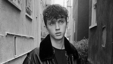 2 Tahun Menghilang, Troye Sivan Kembali dengan Lagu Kegundahan
