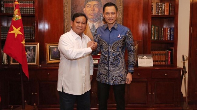 Saat kampanye bersama Prabowo Subianto, Komandan Kogasma Demokrat AHY membanggakan program sosial SBY, seperti BLT, BOS, KUR hingga subsidi listrik dan pupuk.