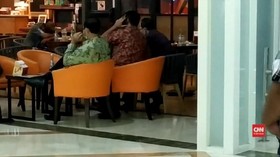 VIDEO: Romi dan Terduga Lain dalam OTT KPK Dibawa ke Jakarta