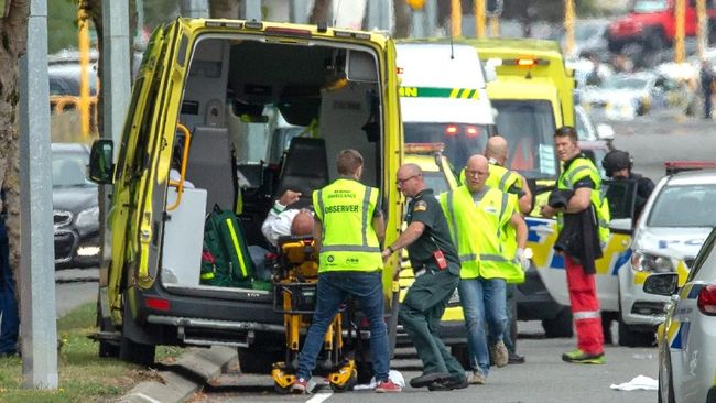 Pelaku Siarkan Langsung Penembakan di Masjid Selandia Baru