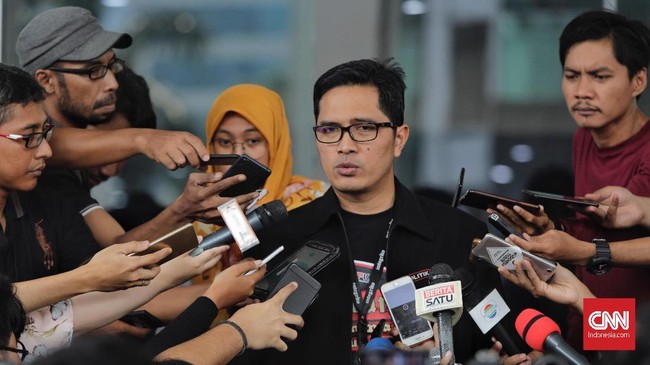 Mantan Juru Bicara KPK Febri Diansyah bakal menjadi saksi dalam sidang kasus dugaan pemerasan dan gratifikasi mantan Menteri Pertanian Syahrul Yasin Limpo