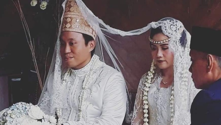 Pernikahan anak Dono Warkop