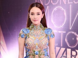 Anggika Bolsterli Jadi Wanita Tangguh di Dear Jo