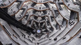FOTO: Hudson Yards yang Dipuji dan Dicaci