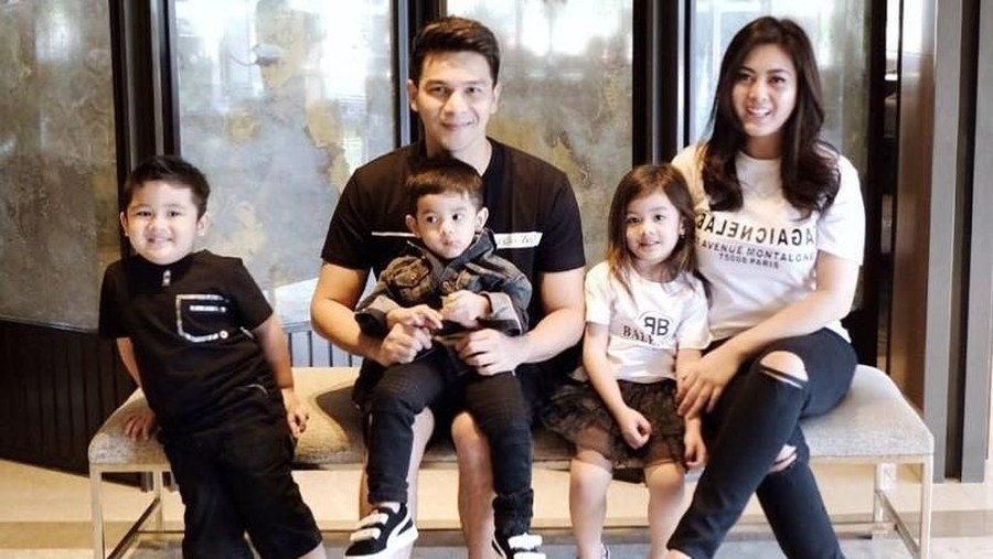 Jonathan Frizzy ceritakan kesibukannya di dunia syuting dan menyempatkan waktunya untuk keluarga.
