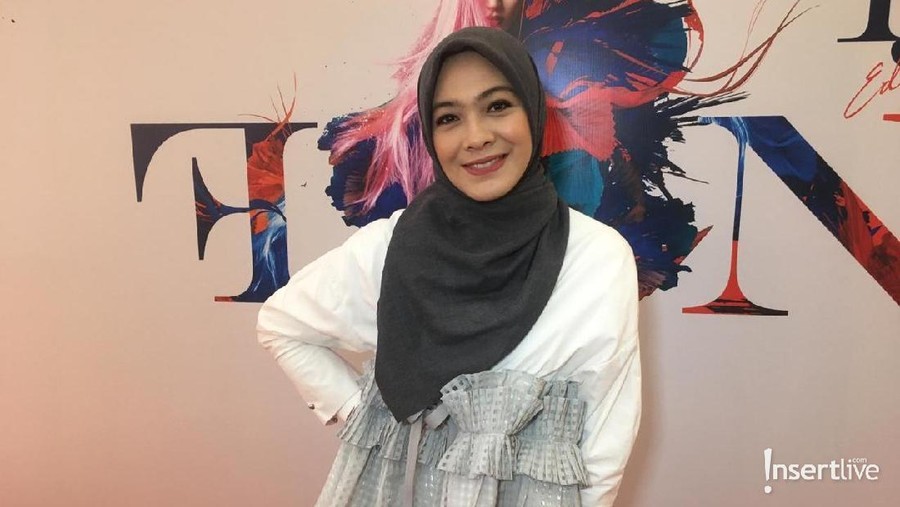 Curhatan Dian Ayu tentang Ananda Omesh yang hobi beli motor.