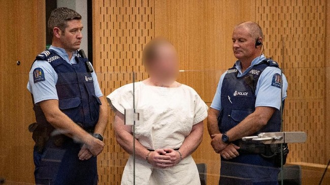 Brenton Tarrant, pelaku penembakan di Masjid Al Noor di Christchurch, Selandia Baru, dilaporkan pernah membeli senjata dan amunisinya secara daring.
