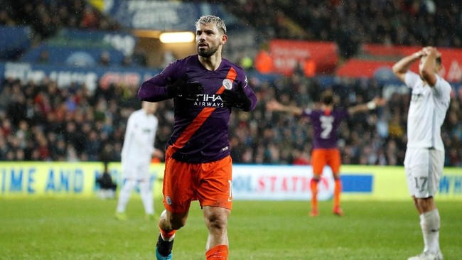 Gol tandukan Sergio Aguero yang cukup kontroversial, mengalahkan Swansea 3-2 sekaligus memastikan The Citizens ke semifinal Piala FA.