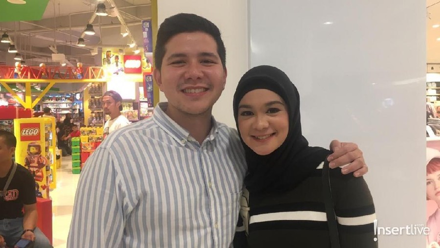 Haykal Kamil dan Tantri Namirah tengah menikmati masa-masa menjadi orang tua muda untuk anak semata wayang mereka, Khawla Saila Kamil.