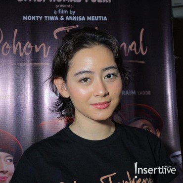 Main Film 'Pohon Terkenal', Laura Theux Korbankan Rambutnya